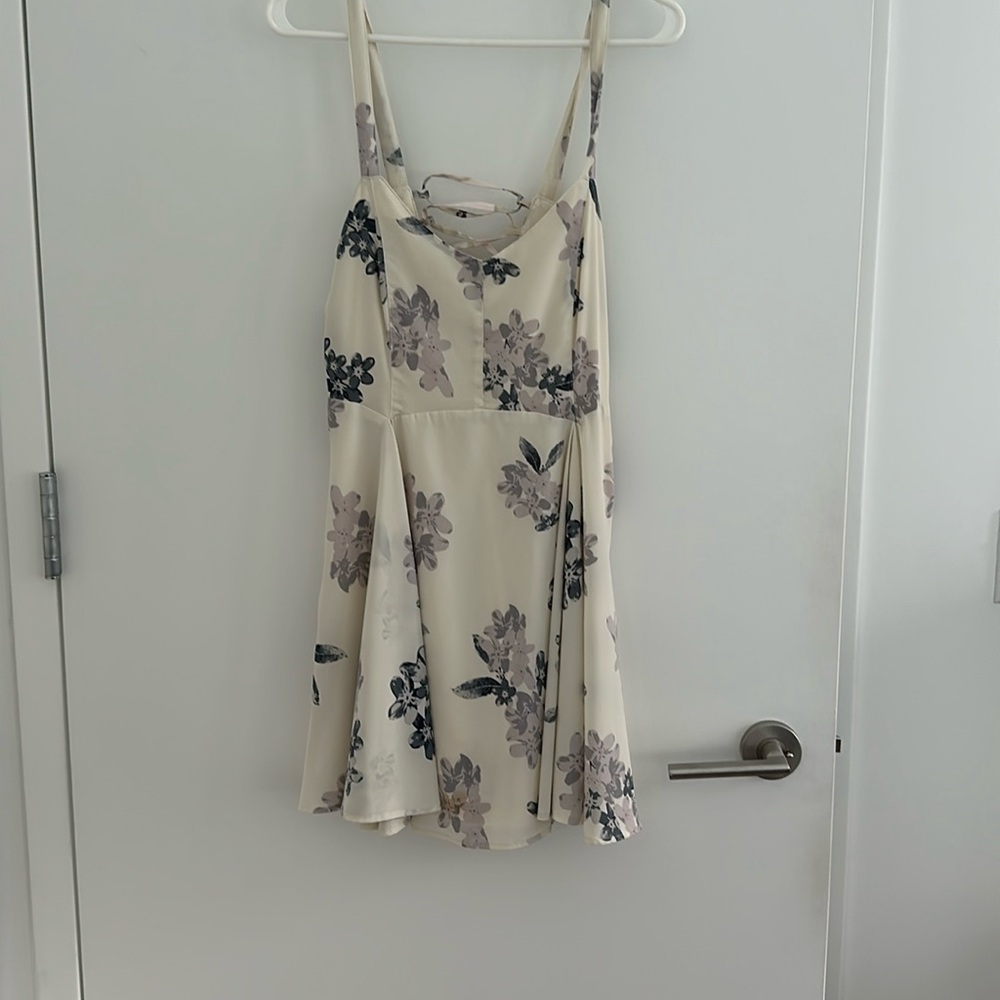 Urban Outfitters white/blue floral mini dress w/ Lace-up back &side zip closure